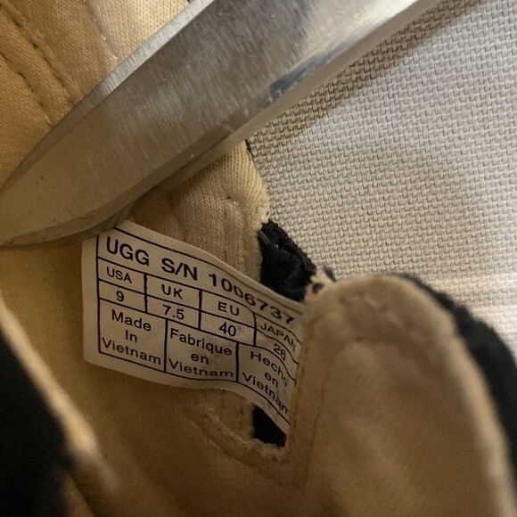 UGG Fierce 1006737 Slip On Sneakers Black Suede Loafers Women’s Size 9 Shoe - Picture 10 of 14